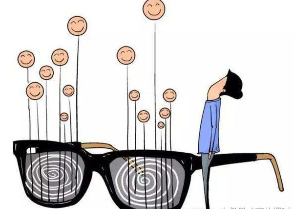 晶体植入手术的利与弊,100多度近视戴眼镜好还是不戴好，健康小天才解读近视100度需要戴眼镜吗？